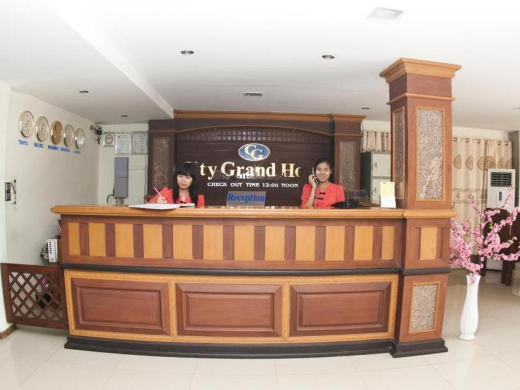 City Grand Hotel Mandalay Exteriör bild