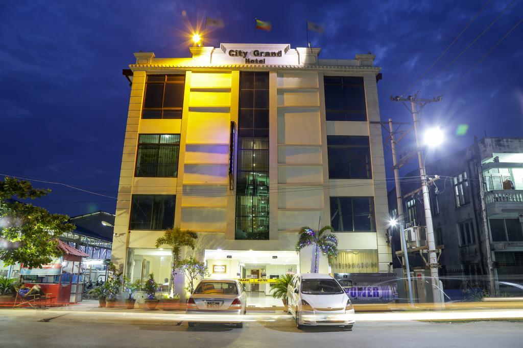 City Grand Hotel Mandalay Exteriör bild