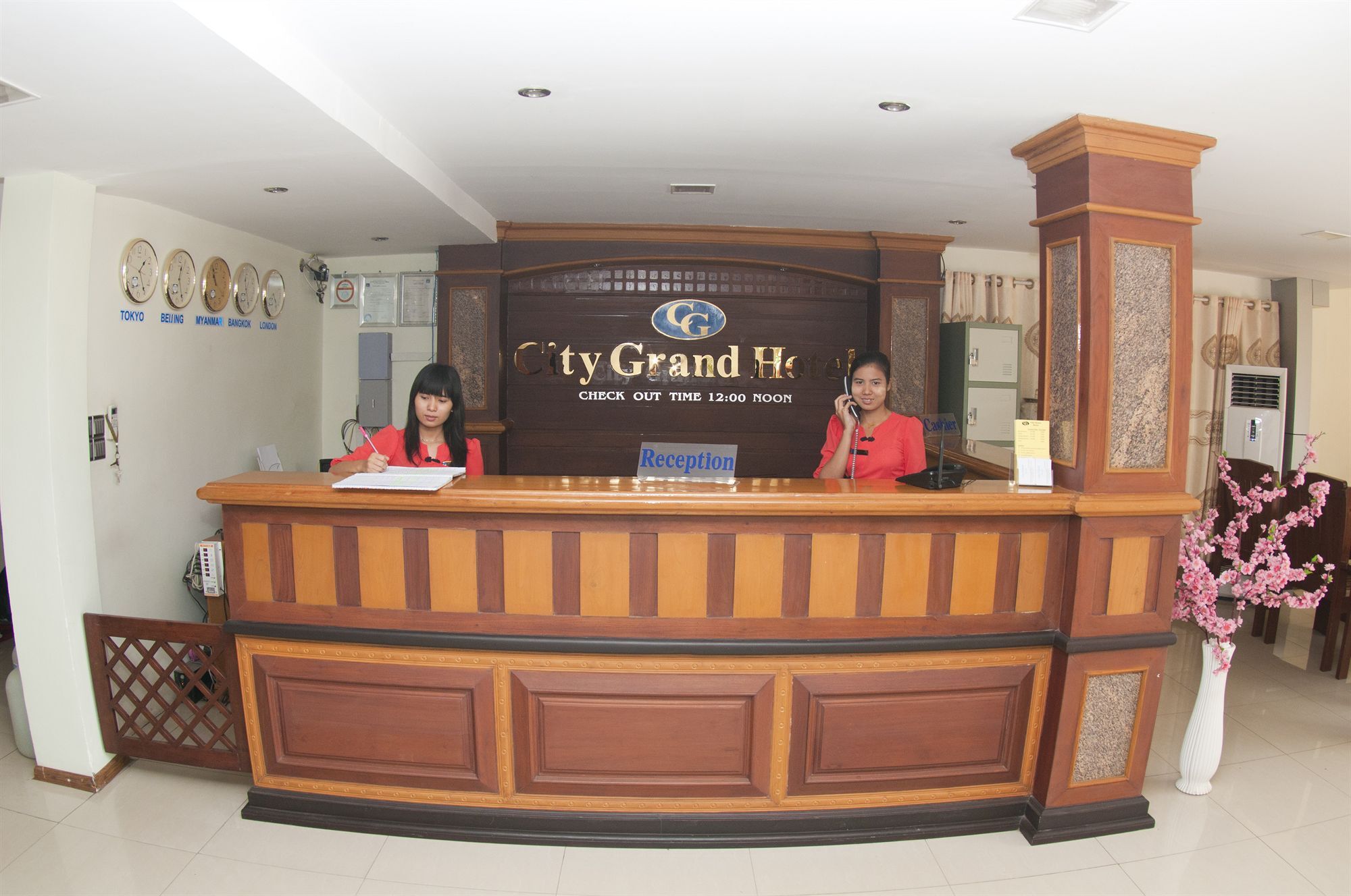 City Grand Hotel Mandalay Exteriör bild
